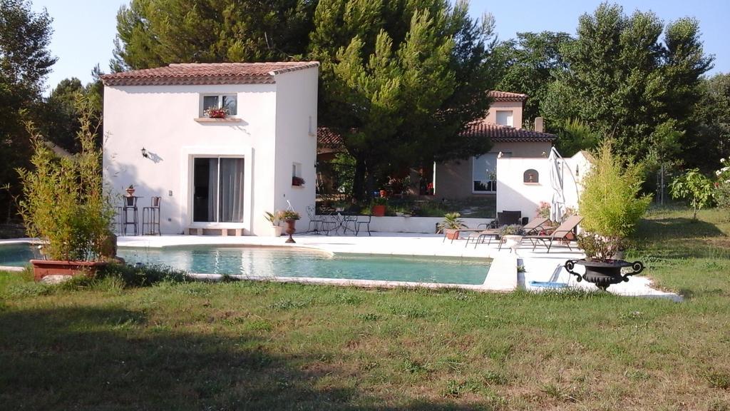 Les Anges — 4-Star Luxury Hotel in L'isle-Sur-La-Sorgue, France