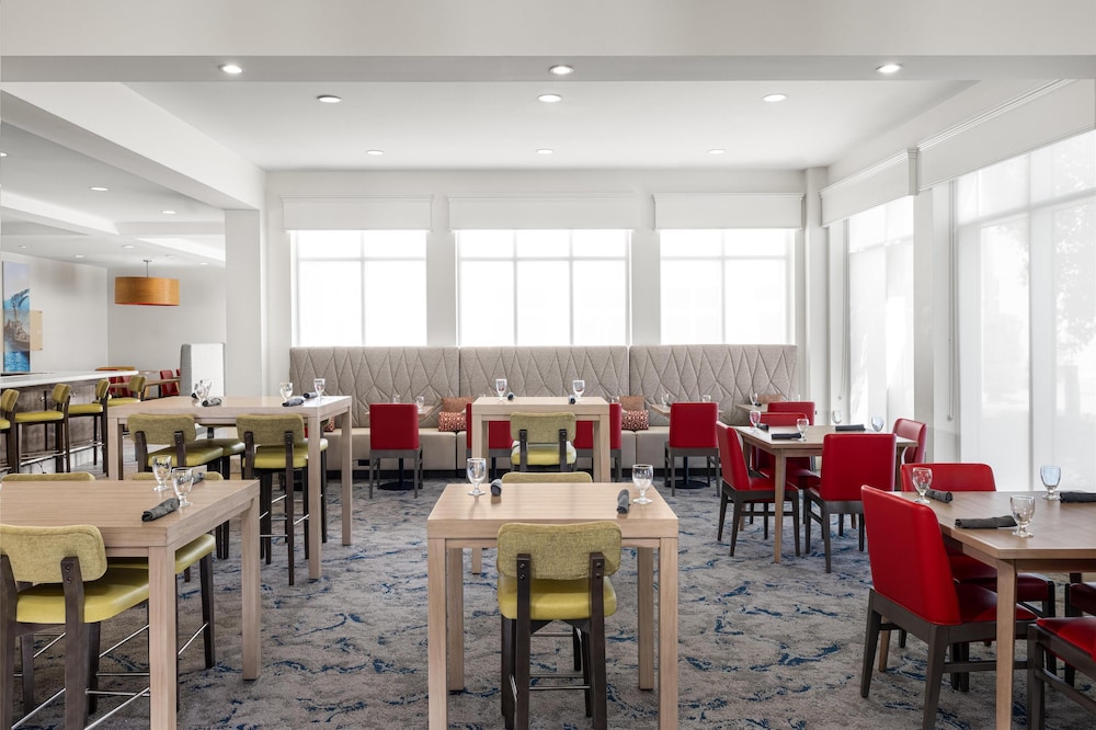 Hilton Garden Inn Pascagoula - photo 37