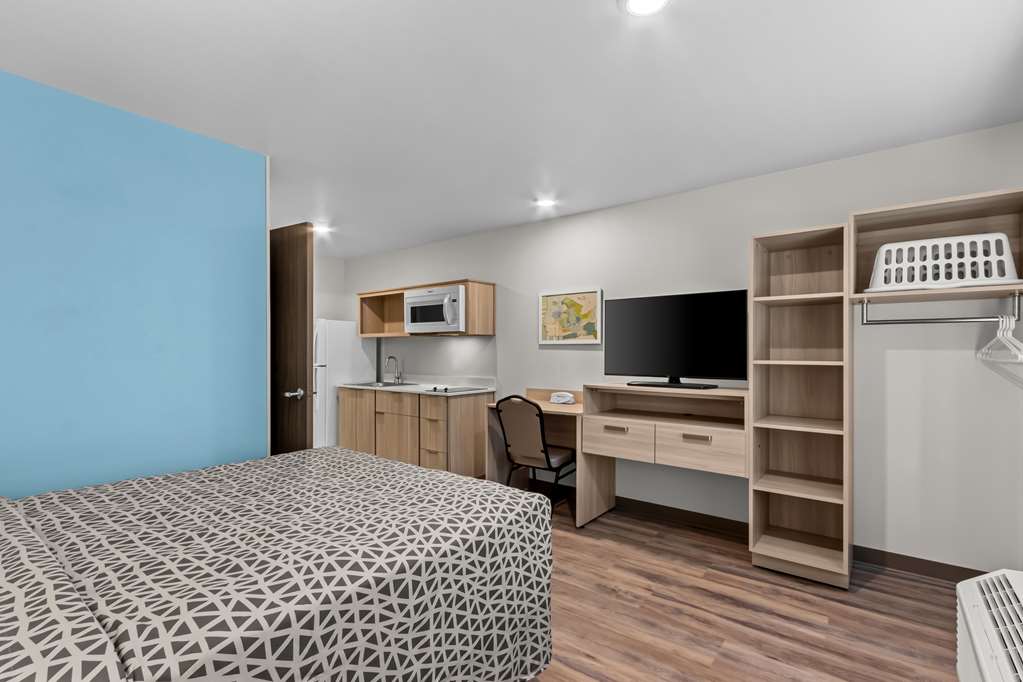 Woodspring Suites Gilbert Mesa Gateway Airport - photo 14
