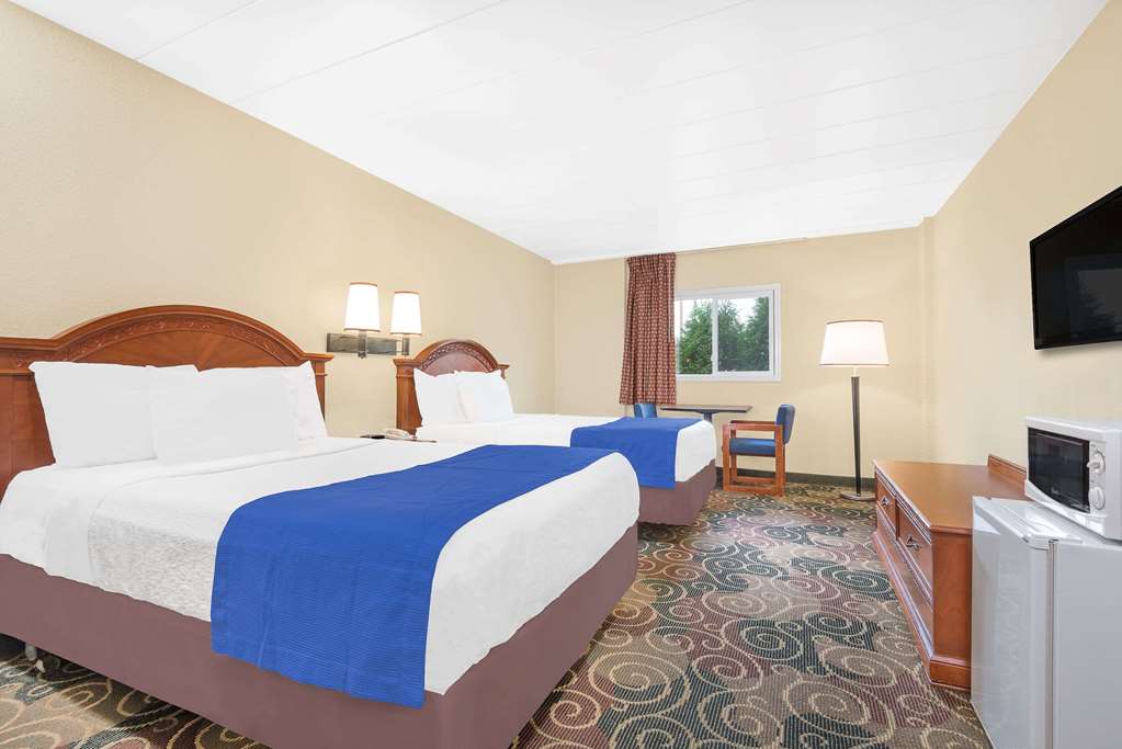 Travelodge by Wyndham Lima OH - photo 12