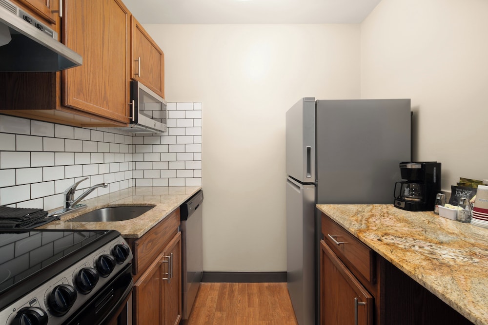Candlewood Suites St Louis St Charles by IHG - photo 20