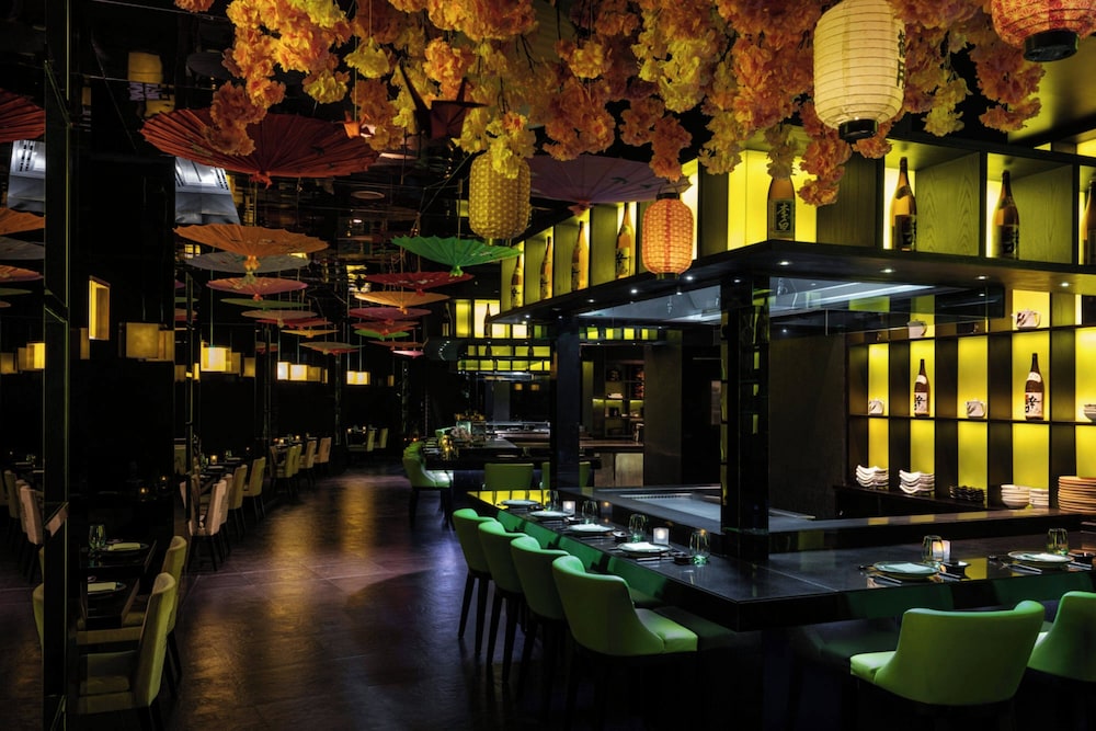 מזון ומשקאות