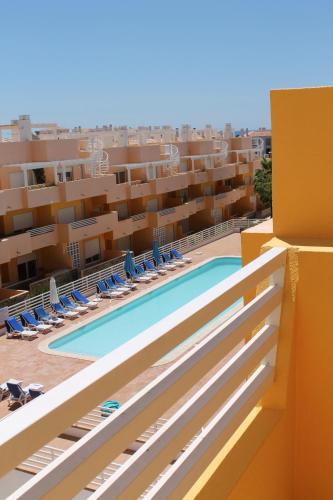Terry 2 Bed 2 Bath Ground Floor Apartment with Direct Access To the Communal Pool — 4-Star Luxury Hotel in Tavira, Portugal