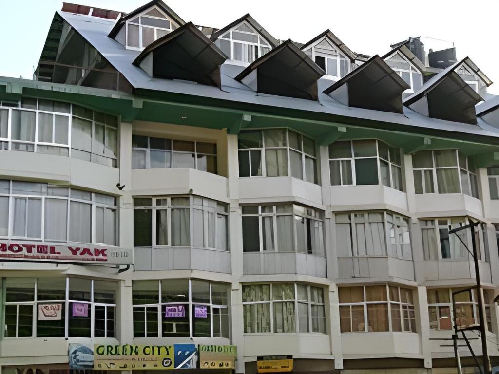 Hotel Yak - carbon neutral hotel in Manali