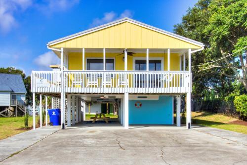Sea La Vie by Carolina Beach Realty — 4-Star Luxury Hotel in Carolina Beach, United States