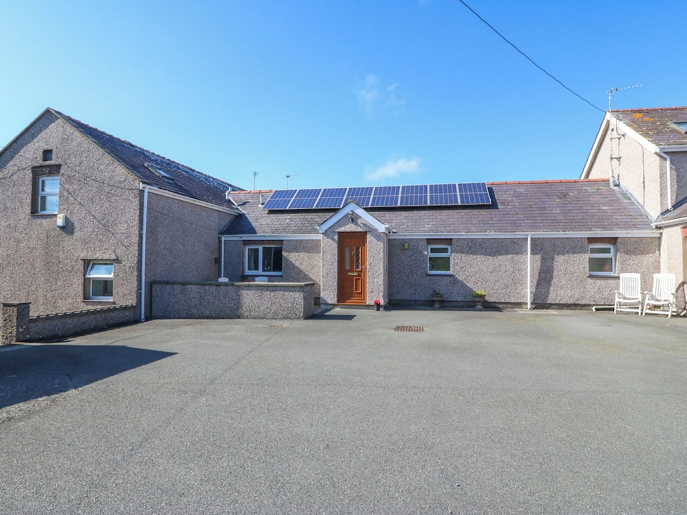 Gwynlys in Holyhead, United Kingdom