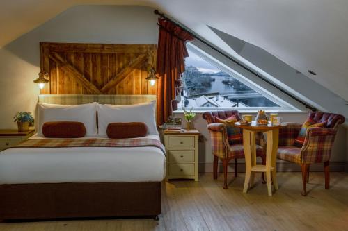 The Crown Inn Pooley Bridge — 4-Star Luxury Hotel in Potterne, United Kingdom