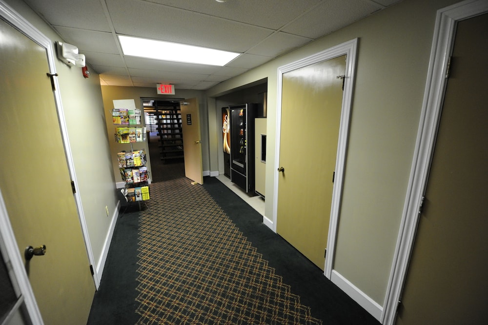 Heritage Inn - photo 35