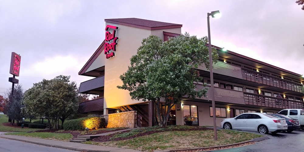 Red Roof Inn Johnson City - photo 32