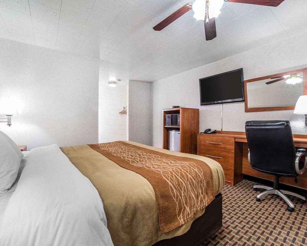 Rodeway Inn Elko Downtown Area - photo 14