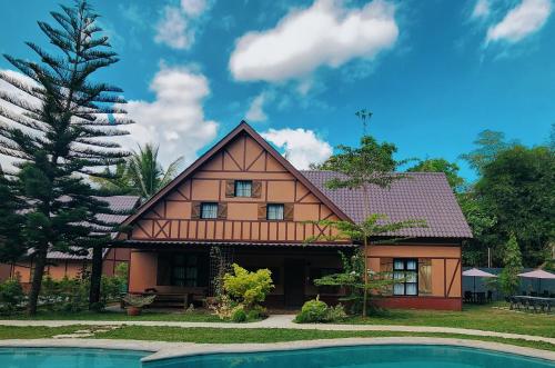The Old Grove Farmstead pet-friendly hotel Bolboc