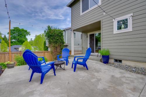 Walk to Trails and Golf Sedro Woolley Retreat in Sedro-Woolley, United States