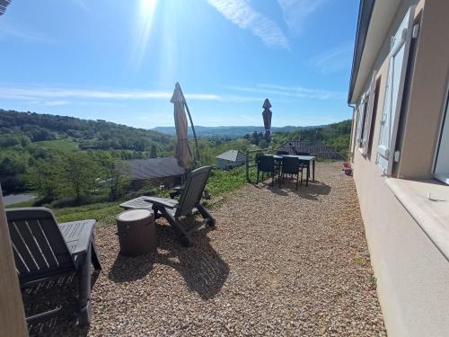 La Mirabelle 85m2 comfort et très jolie vue pet-friendly hotel Cublac