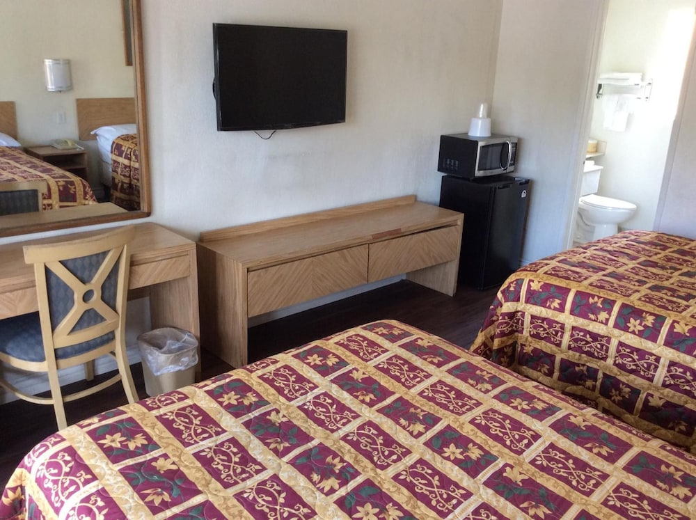 American Inn Ontario - photo 24