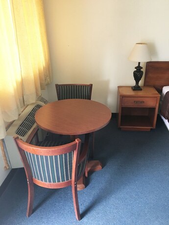 Village Motel - photo 17