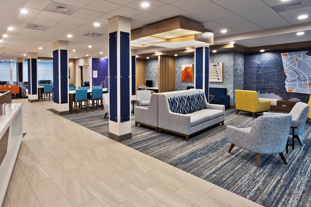Holiday Inn Express Columbus Northeast - photo 3