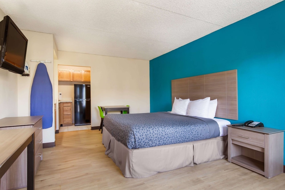 1 Life Studio and Suites - photo 13