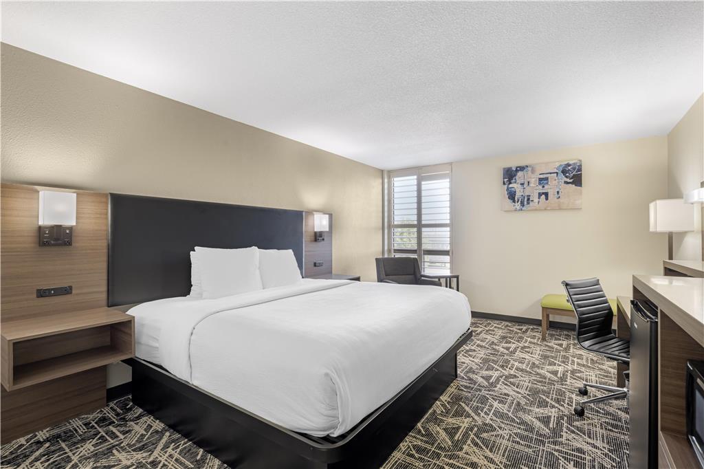 Best Western Plus York Hotel & Conference Center - photo 22