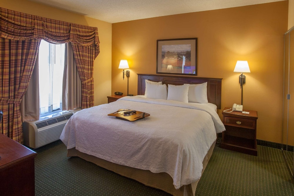 Hampton Inn & Suites Stillwater - photo 25