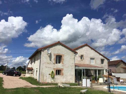 La Varenne pet-friendly hotel Changy-Les-Bois