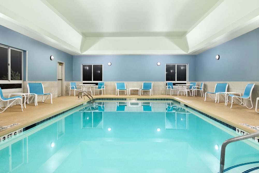 Holiday Inn Express Hotel & Suites Spartanburg North by IHG - photo 11