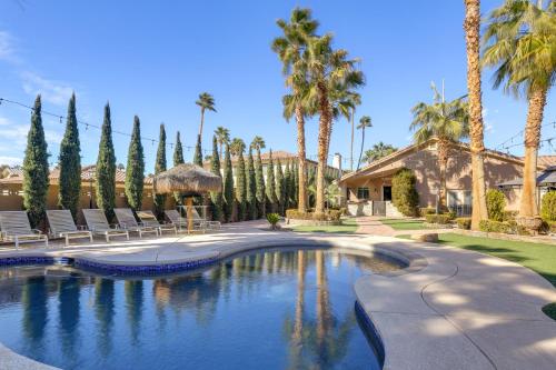 12 Mi to the Strip Las Vegas Home with Luxe Oasis