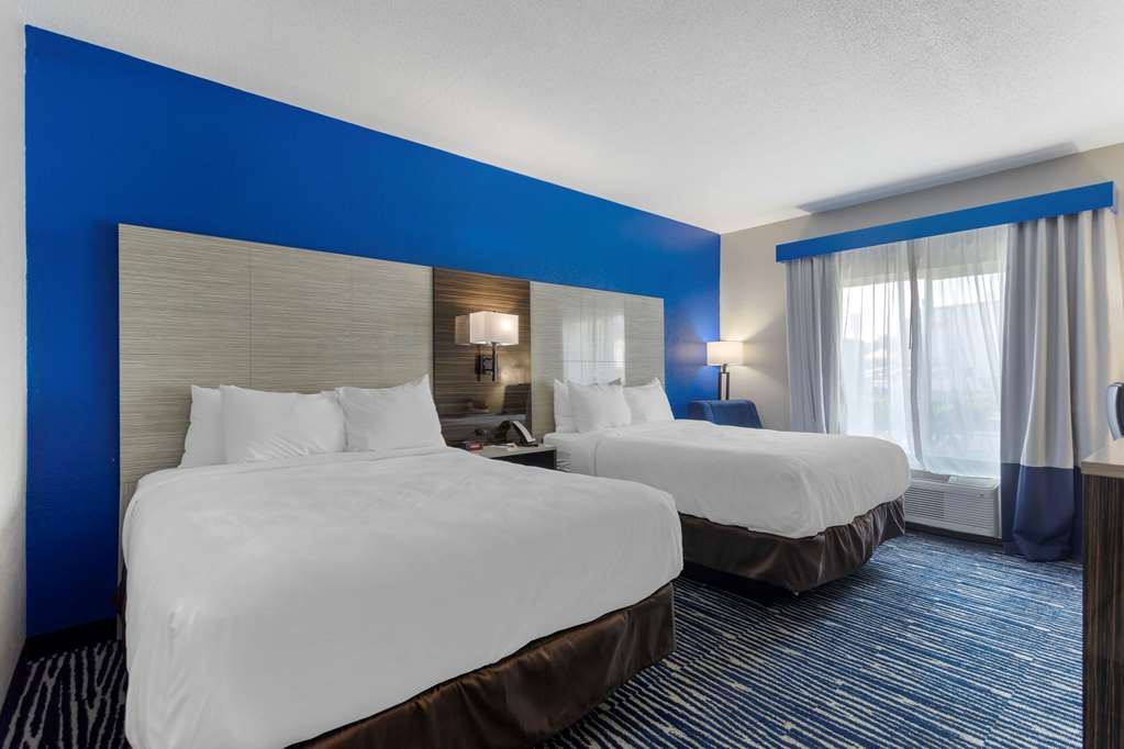 Comfort Inn & Suites Memphis East - photo 12
