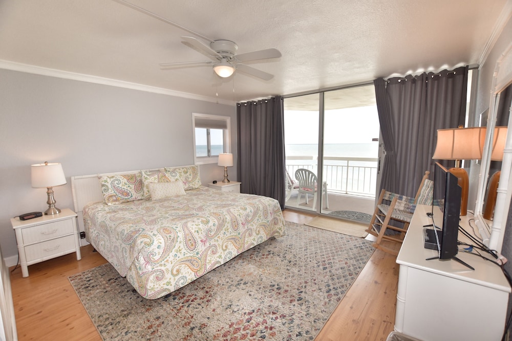 0401 Waters Edge Resort 3 Bedroom Condo by RedAwning - photo 3
