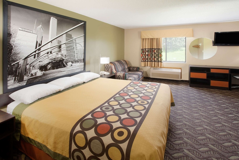 Super 8 by Wyndham Dwight - photo 8