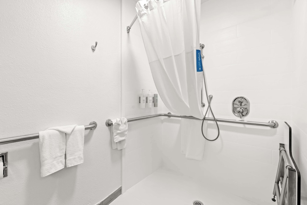 Hampton Inn Florence Midtown near University of North Alabama - photo 25