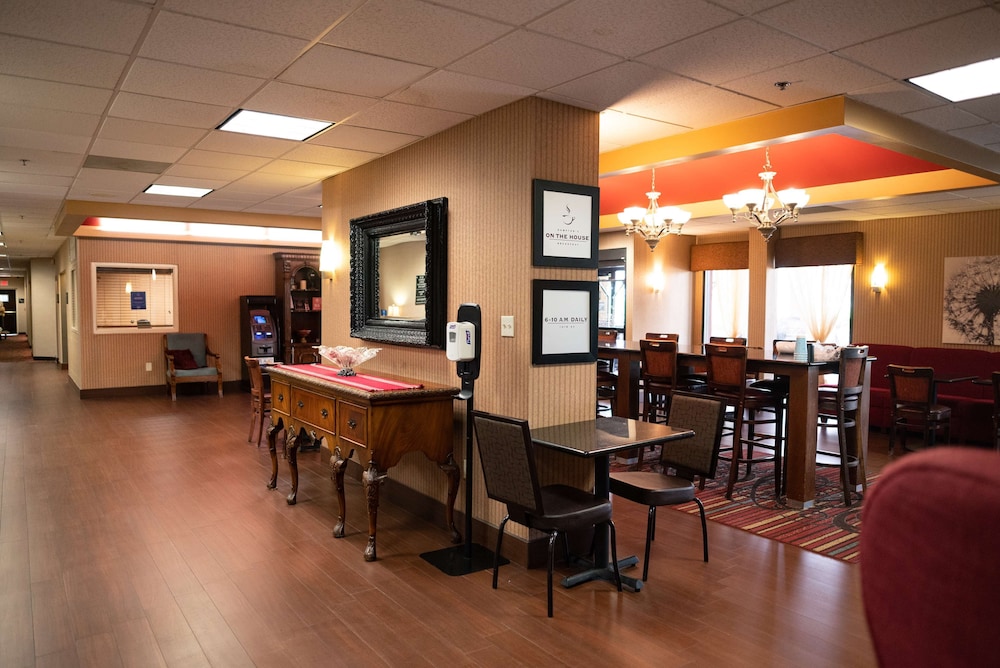 Hampton Inn Oklahoma City Northwest - photo 3