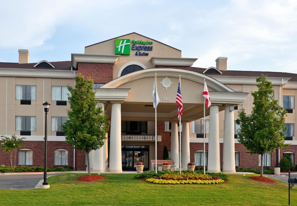 Holiday Inn Express Hotel & Suites Pell City in Birmingham, United States