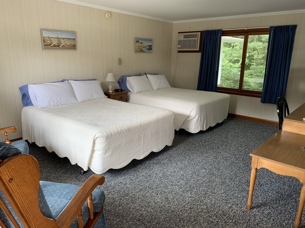 Towne Lyne Motel - photo 30