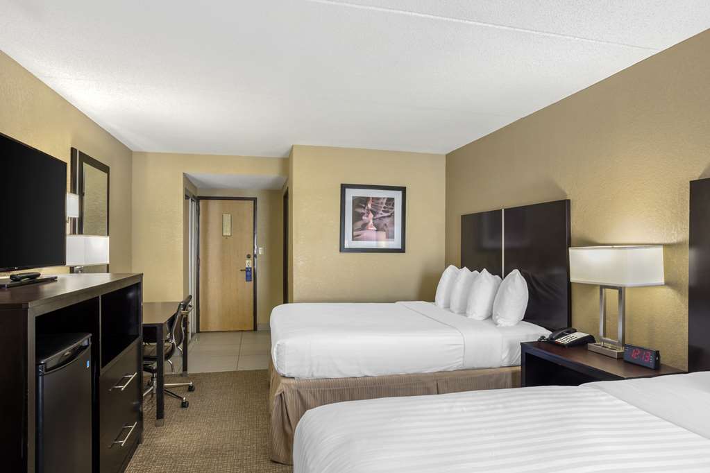 Best Western Harrisburg North Hotel - photo 26