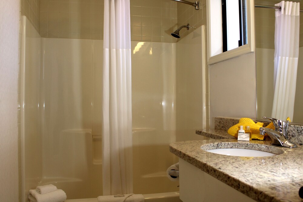 Anacortes Ship Harbor Inn - photo 26