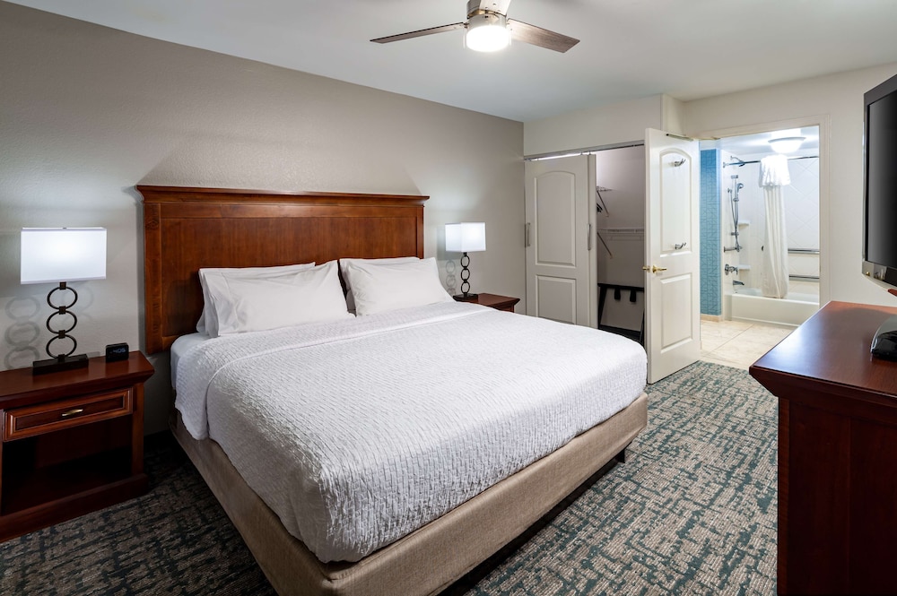 Homewood Suites by Hilton Gainesville - photo 10