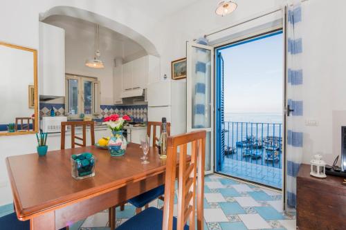 Marina Grande 102 Blue Horizon Sorrento — 4-Star Luxury Hotel in Sorrento, Italy
