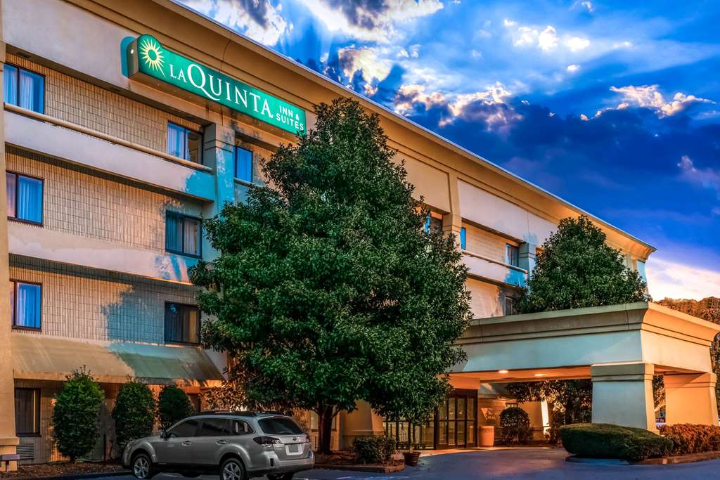La Quinta Inn & Suites by Wyndham Nashville Franklin - featured photo