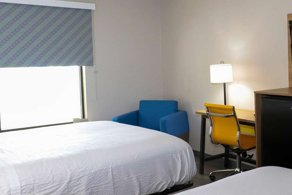 Days Inn by Wyndham Farmville - photo 12