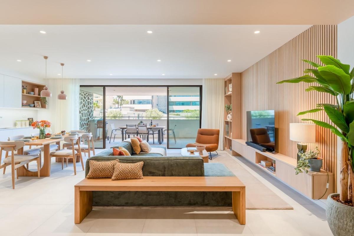 Lagos Design Stylish & Spacious Retreat — 4-Star Luxury Hotel in Lagos, Portugal