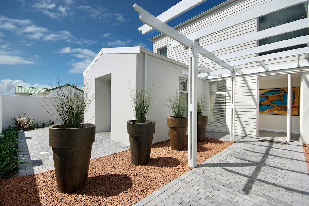 Spatalla Holiday Homes — 4-Star Luxury Hotel in Cape Town, South Africa