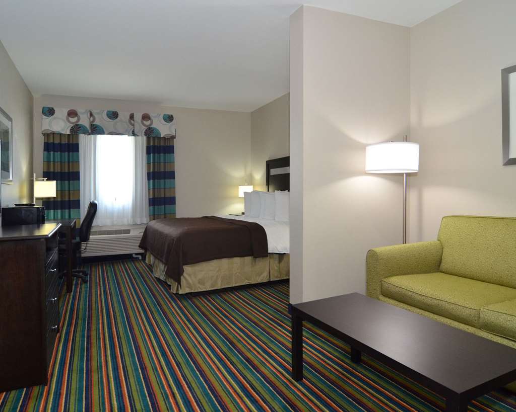 Quality Inn & Suites Kenedy Karnes City - photo 11