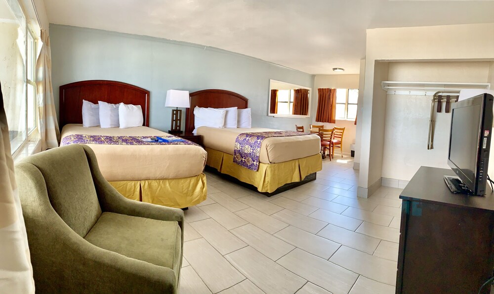 Sunrise Inn On The Beach - photo 11
