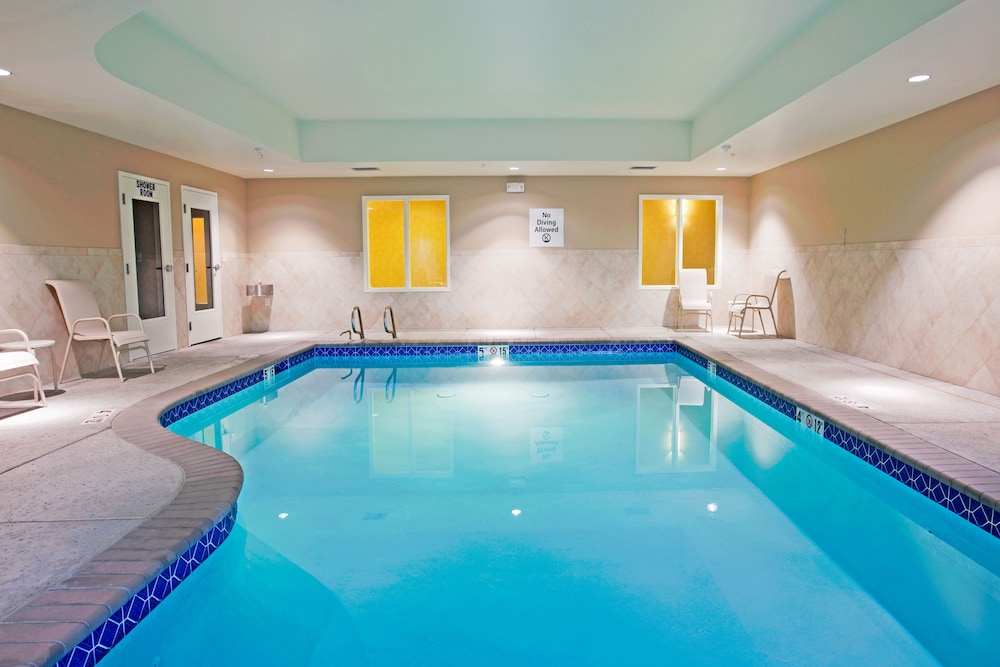 Holiday Inn Express Reno Airport by IHG - photo 11
