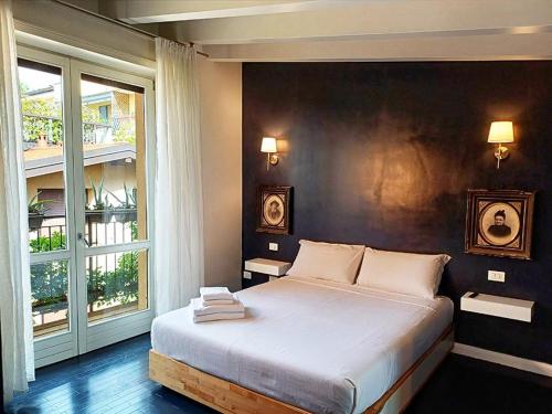 Elegant Stylish House Milano with Garden & AC — 4-Star Luxury Hotel in Milan, Italy