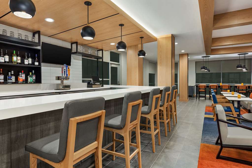 Hyatt House Bryan College Station - photo 22