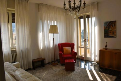 Casa Leopardi Holiday Apartment in Garda — 4-Star Luxury Hotel in Garda, Italy