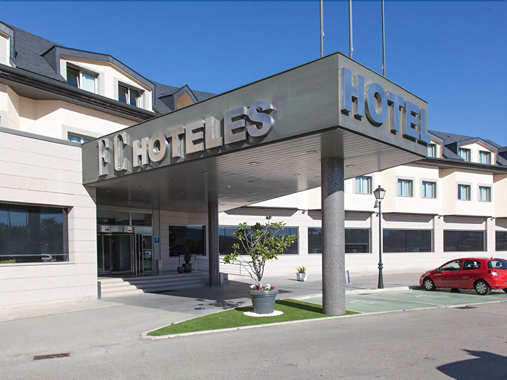 Hotel FC Villalba — 4-Star Luxury Hotel in Collado-Villalba, Spain