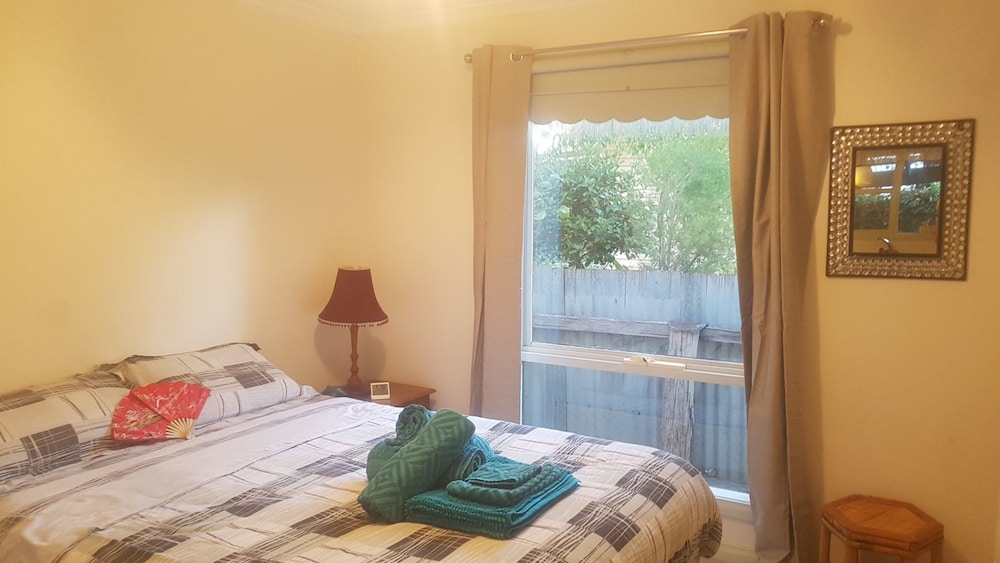Abelia Cottage of Daylesford Botanical — 4-Star Luxury Hotel in Daylesford, Australia