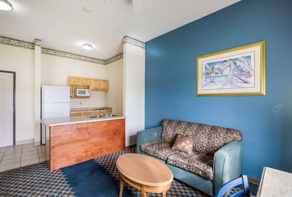 Americas Best Value Inn & Suites Three Rivers - photo 7